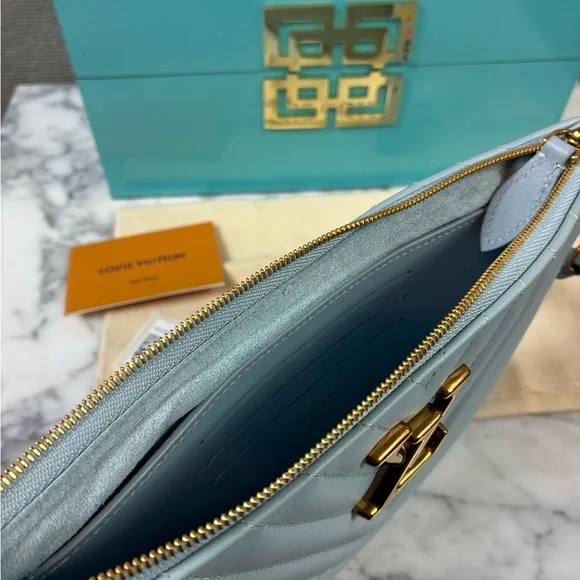 🚨SOLD🚨NWT Authentic Louis Vuitton Calfskin New Wave Blue Zipped Pochette - Picture 12 of 12